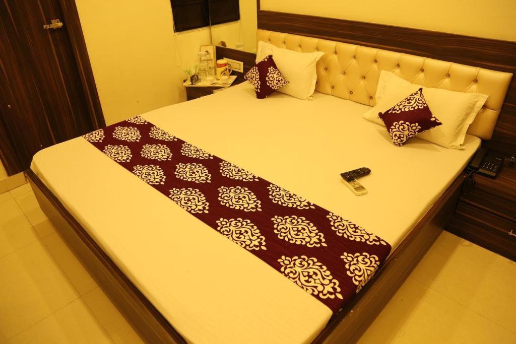 Kingsway Hotel And Restaurant Ajmer Dargah 350 Meter Exterior photo