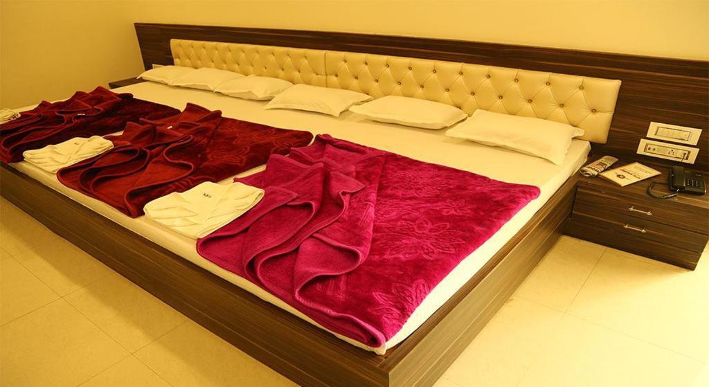Kingsway Hotel And Restaurant Ajmer Dargah 350 Meter Exterior photo
